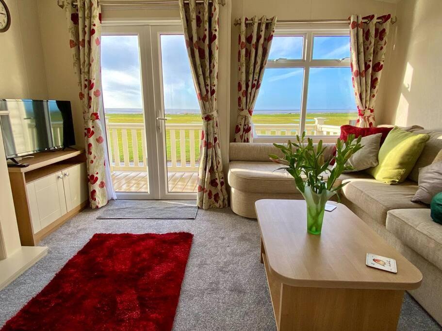 Ocean Edge Holiday Park Family Holiday Home With Spectacular Sea Views ヘイシャム エクステリア 写真