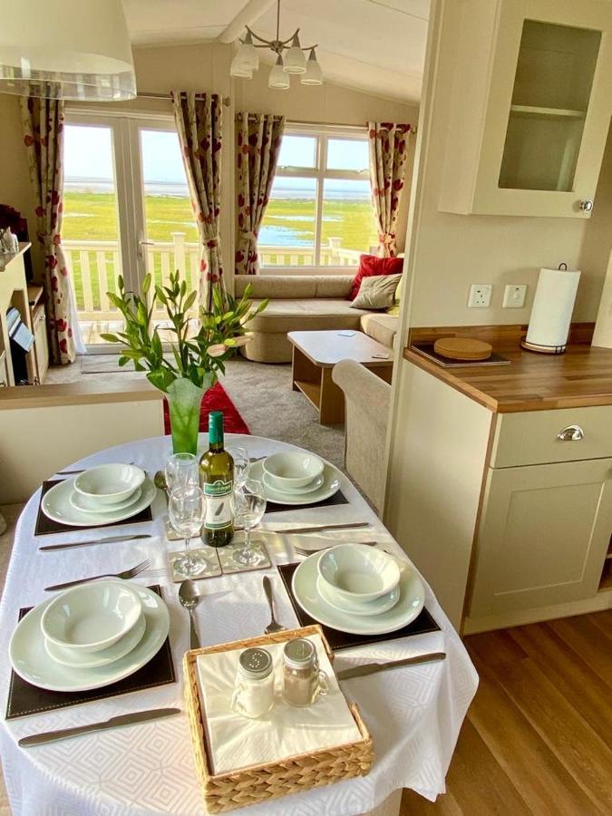 Ocean Edge Holiday Park Family Holiday Home With Spectacular Sea Views ヘイシャム エクステリア 写真